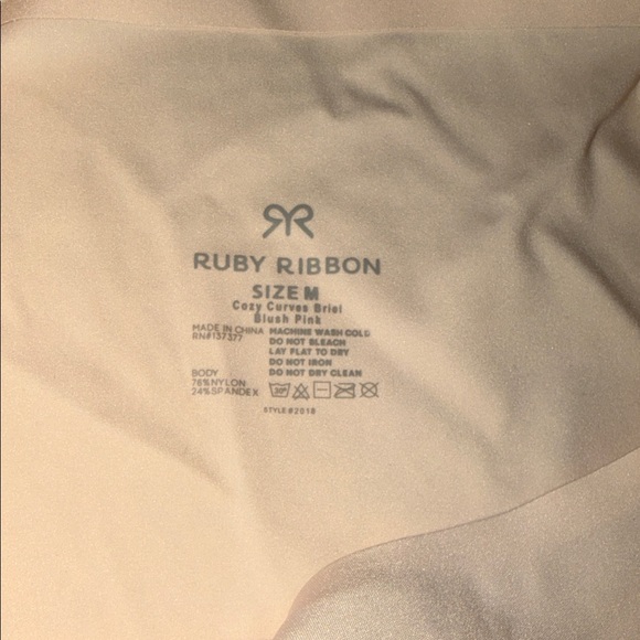 Ruby Ribbon High Waist Cozy Curves Brief 5 nude. 1 black NWOT - Picture 2 of 2